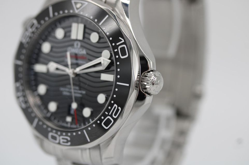 Omega Seamaster Diver 300m 210.30.42.20.01.001 Image 2